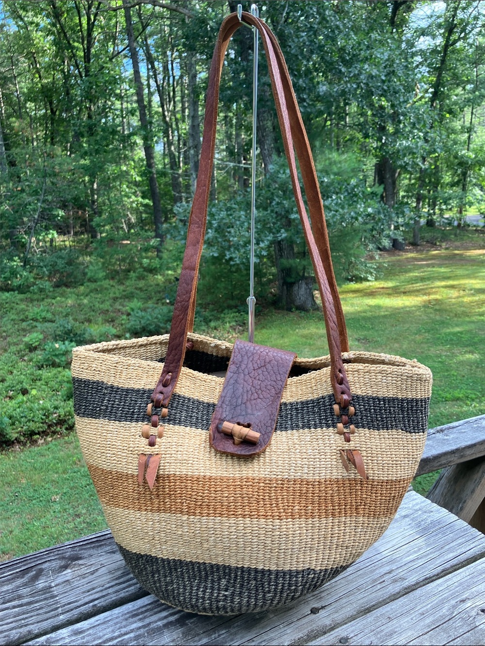 Kiondo Sisal Straw Market Bag Leather Toggle Flap Tote